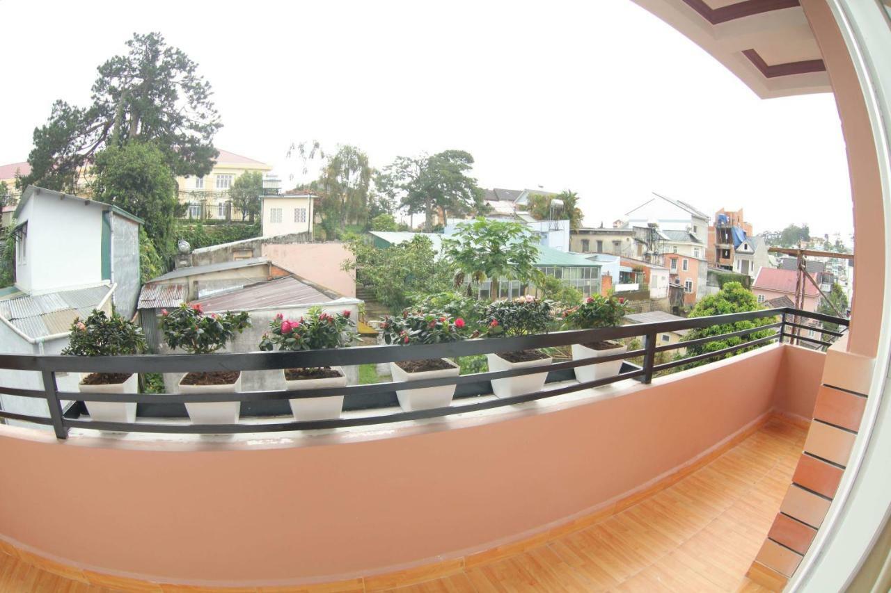 Fullhouse Homestay Da Lat Exterior photo